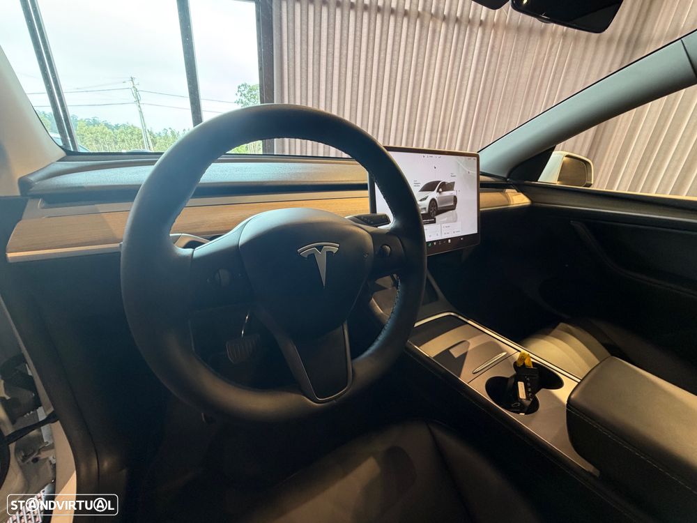 Tesla Model Y Tração Traseira - 21