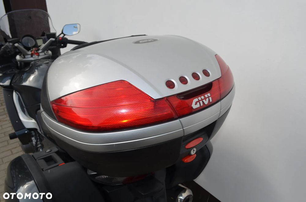 Yamaha FJR - 13