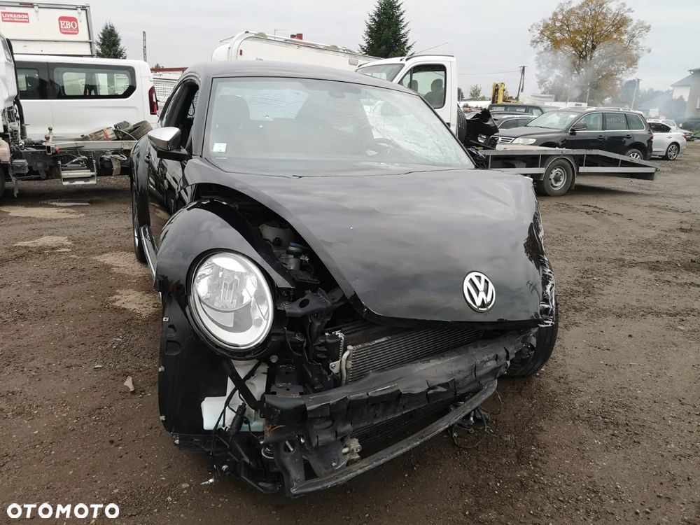 Volkswagen New Beetle - 3