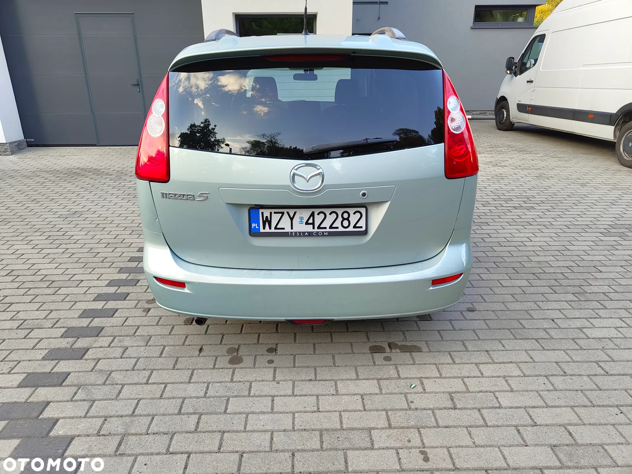 Mazda 5 2.0 Active - 17