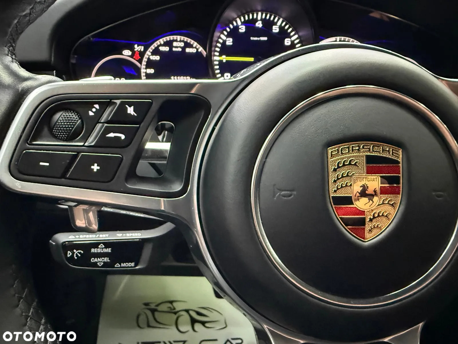 Porsche Cayenne E-Hybrid Platinum Edition - 18