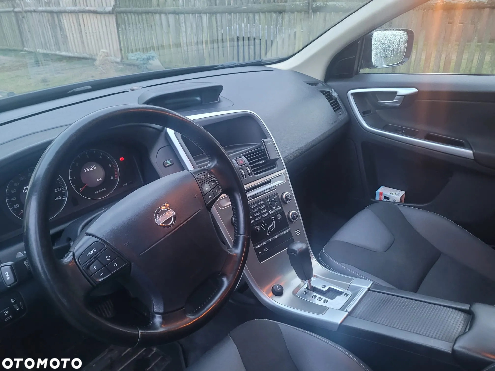 Volvo XC 60 2.4D AWD Momentum - 6