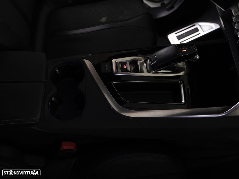 Peugeot 3008 1.5 BlueHDi GT Line EAT8 - 13