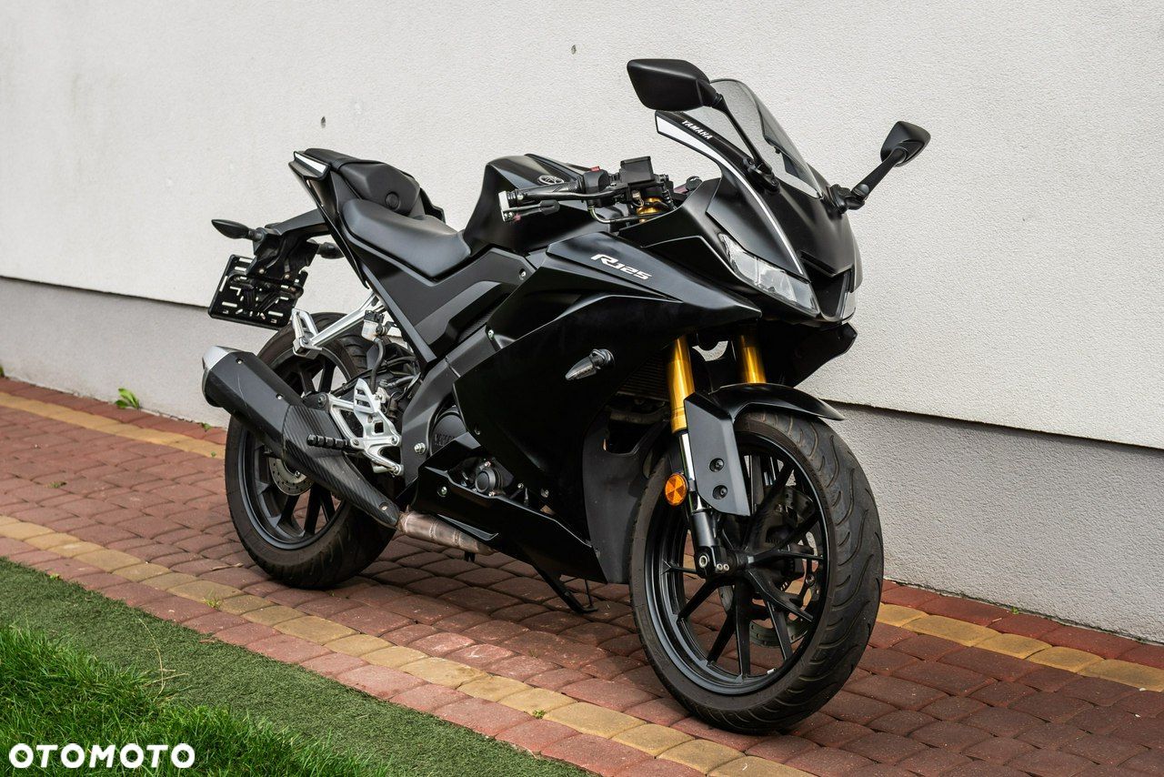 Yamaha YZF - 1