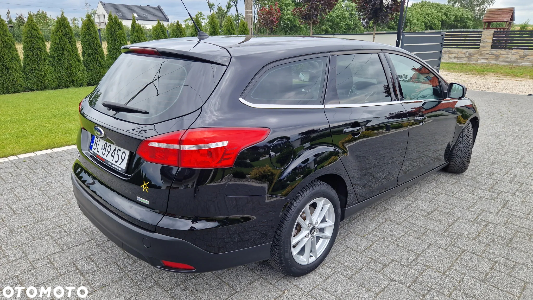 Ford Focus Turnier 1.0 EcoBoost Start-Stopp-System TITANIUM - 27
