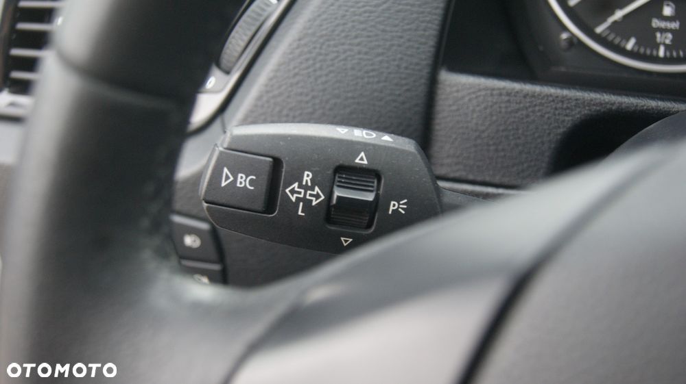 BMW X1 sDrive18d xLine - 24