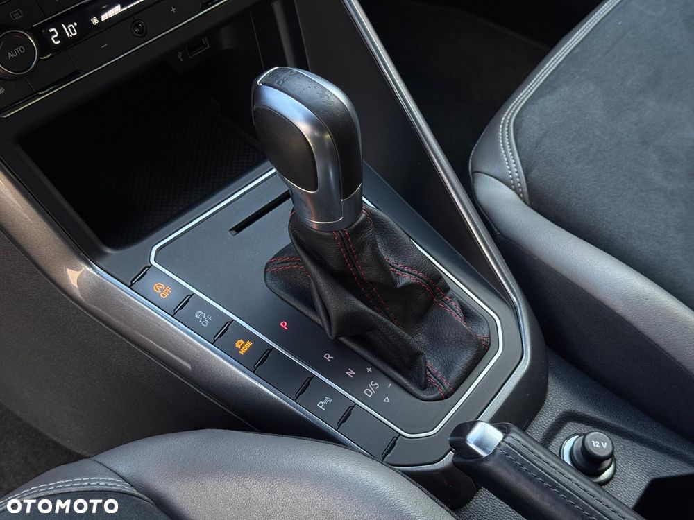 Volkswagen Polo 2.0 TSI OPF DSG GTI - 16