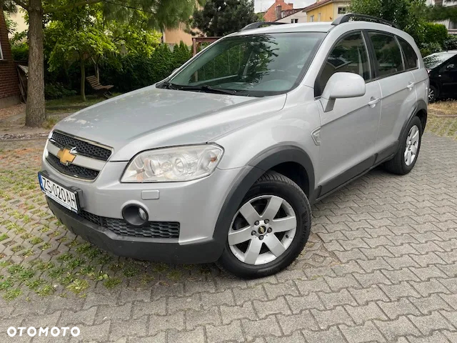 Chevrolet Captiva 2.0 4WD 7 Sitzer Automatik LT - 2