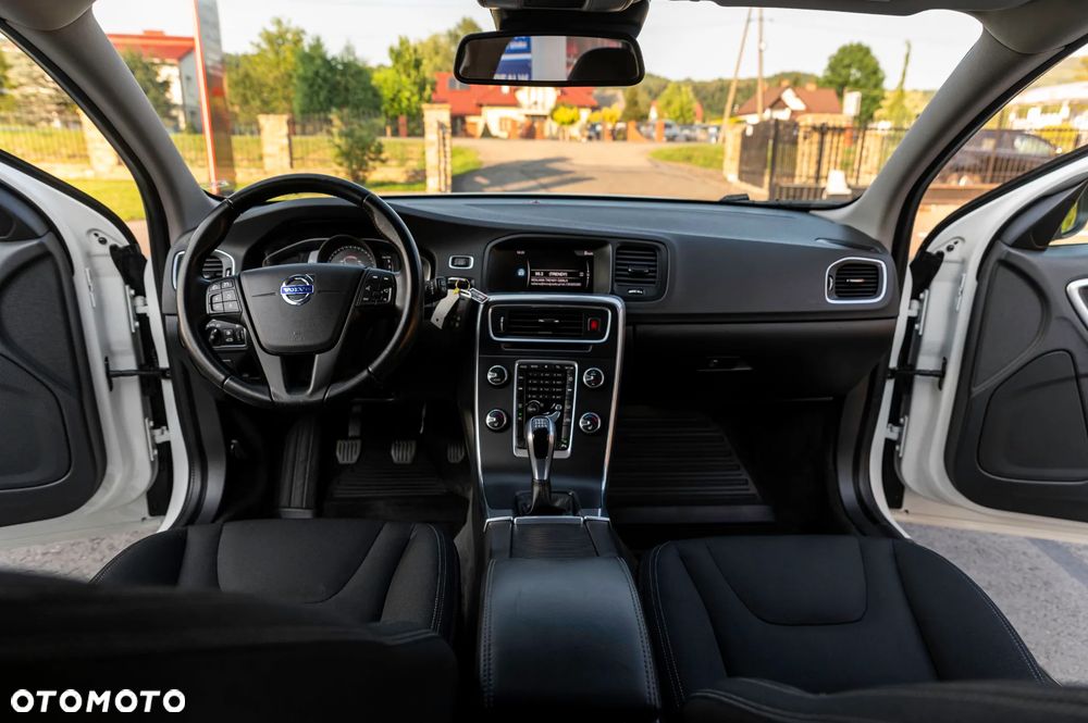 Volvo V60 D3 Kinetic - 21