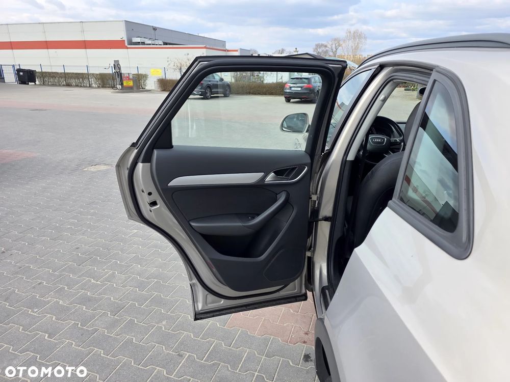 Audi Q3 2.0 TFSI Quattro - 9