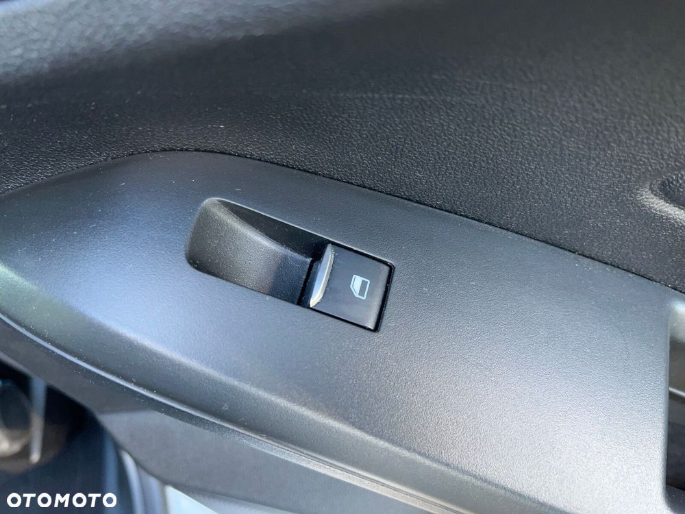 Ford Focus 1.0 EcoBoost ST-Line X - 18