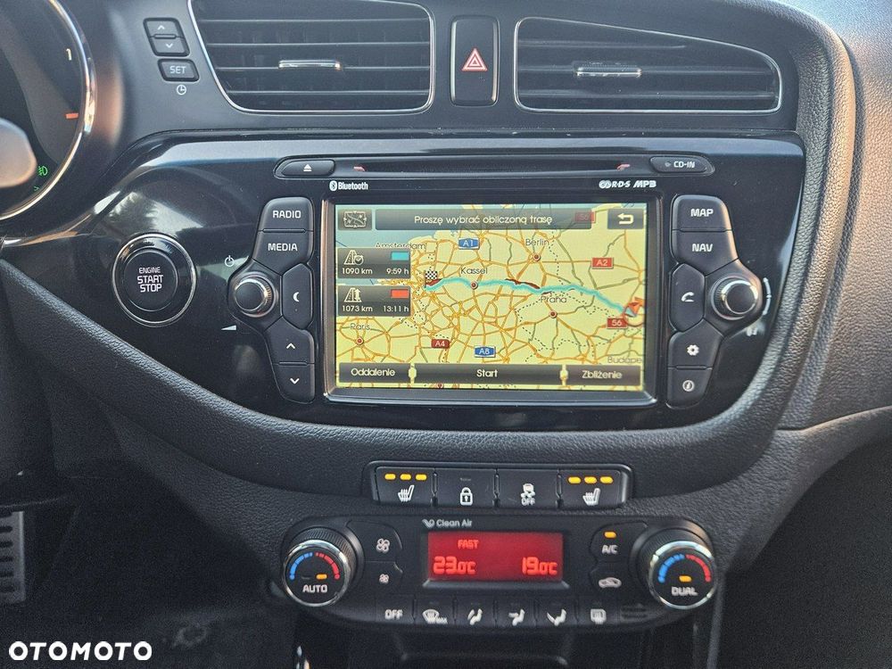 Kia Ceed 1.6 CRDi 128 Platinum Edition - 27