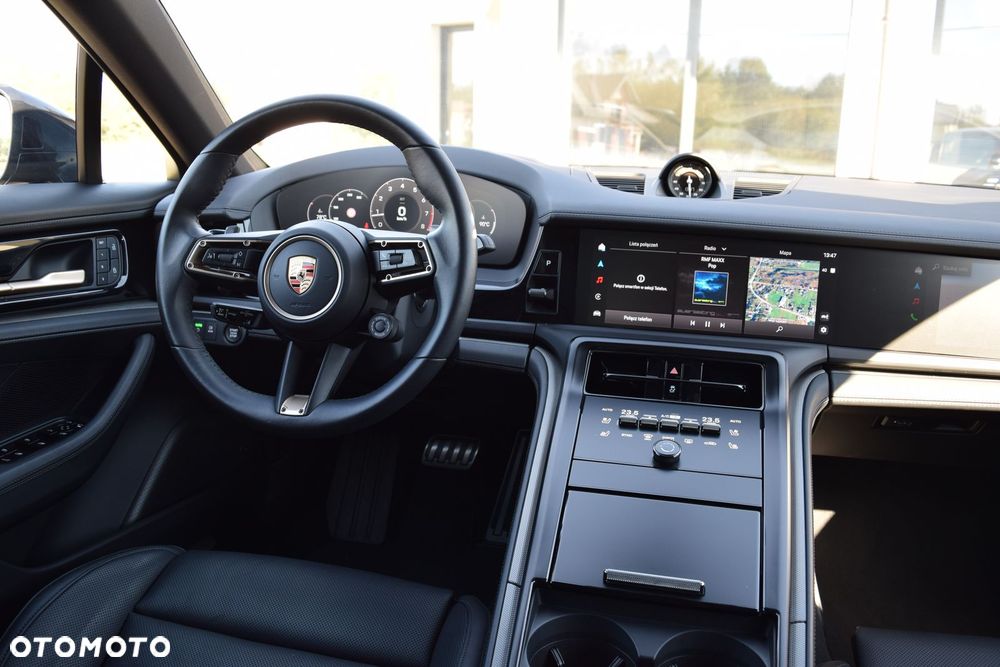 Porsche Panamera 4 - 27