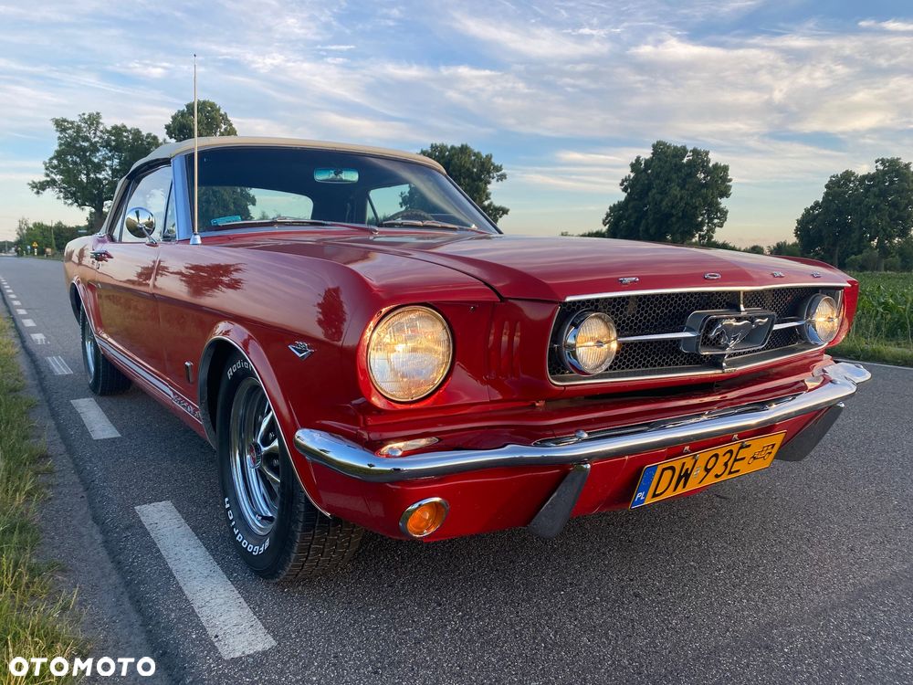 Ford Mustang - 11