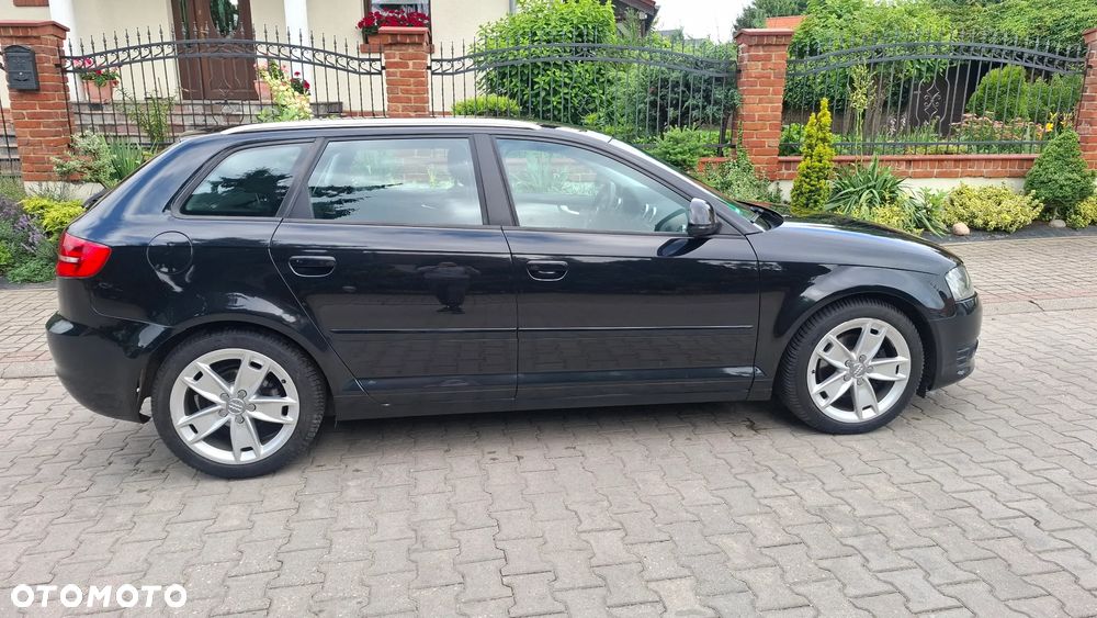 Audi A3 Sportback 2.0 TDI Ambiente - 5