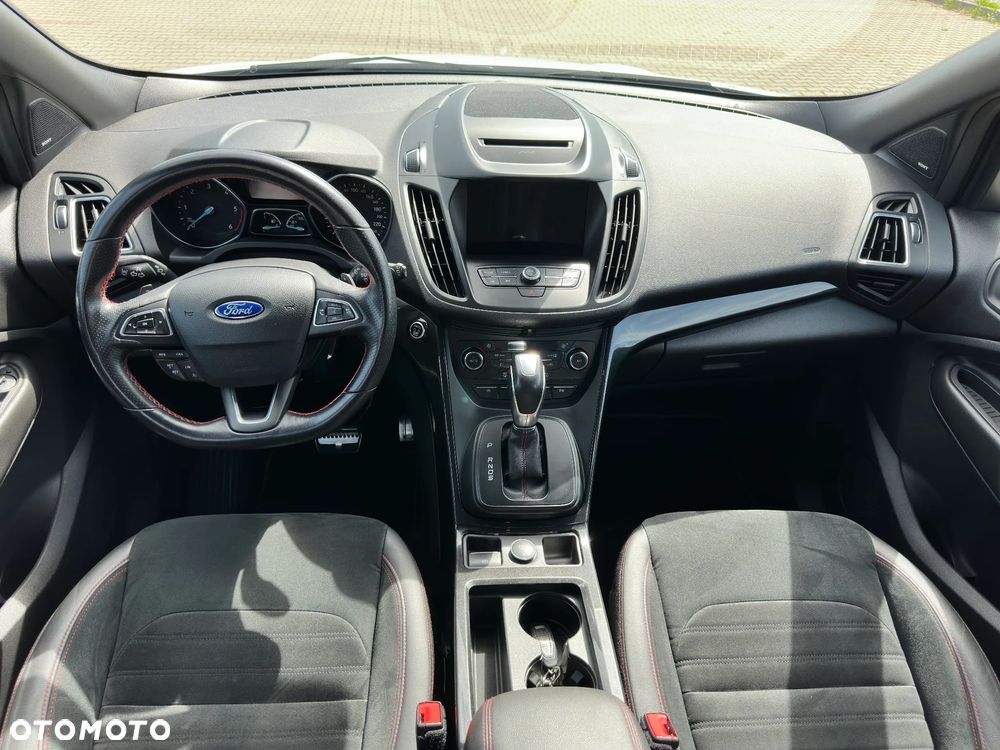 Ford Kuga 2.0 TDCi 4x4 ST-Line - 16