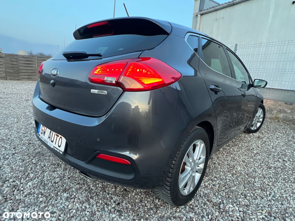 Kia Ceed 1.4 CVVT Dream Team Edition - 13