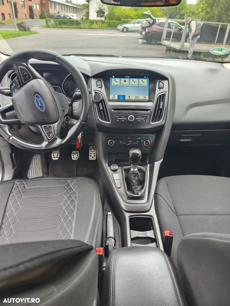 Ford Focus - 6