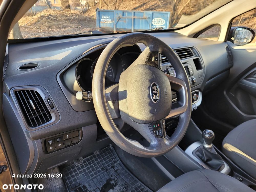 Kia Rio 1.2 M - 16