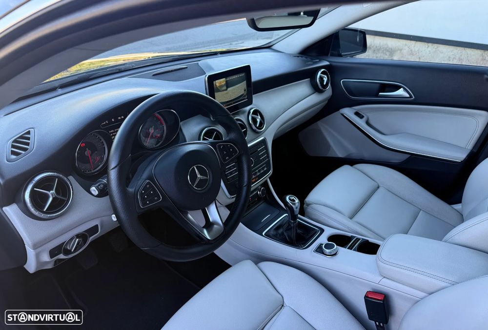 Mercedes-Benz CLA 180 d Shooting Brake Urban - 20