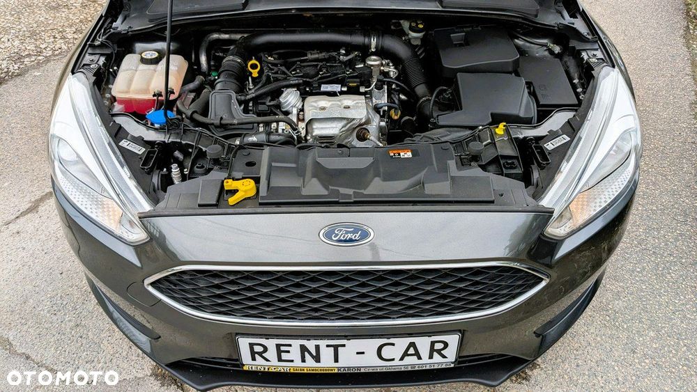 Ford Focus - 32