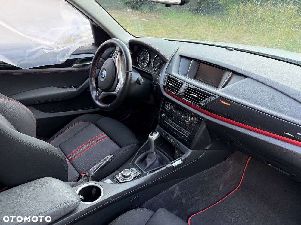 BMW X1 xDrive18d xLine - 4