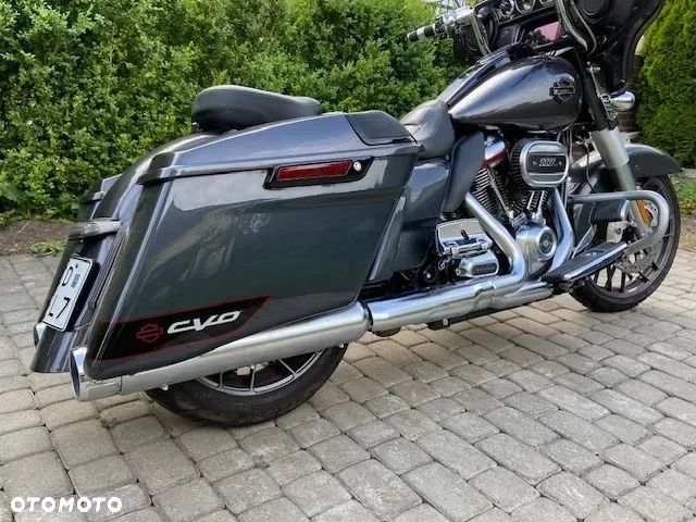 Harley-Davidson CVO Street Glide - 29