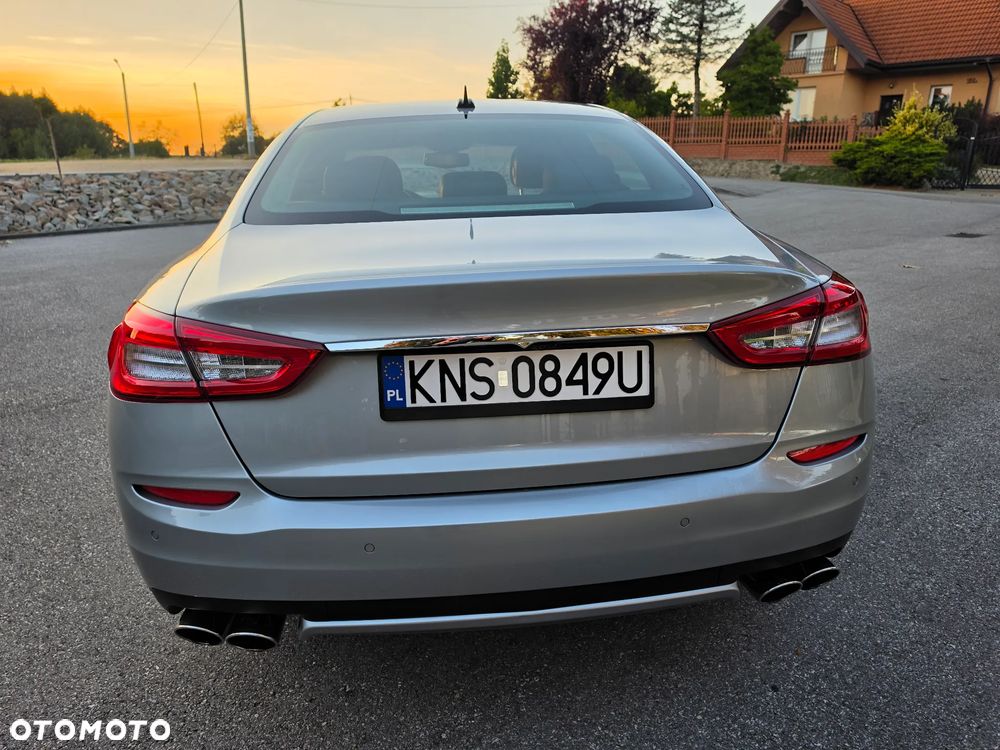 Maserati Quattroporte - 5