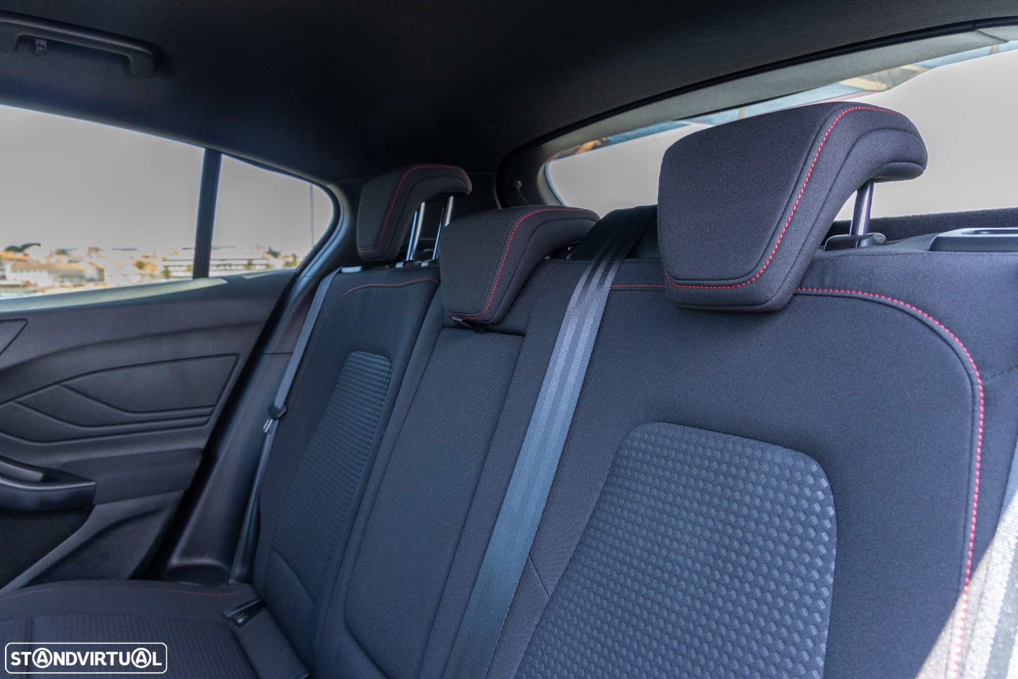 Ford Focus 1.0 EcoBoost MHEV ST-Line - 20