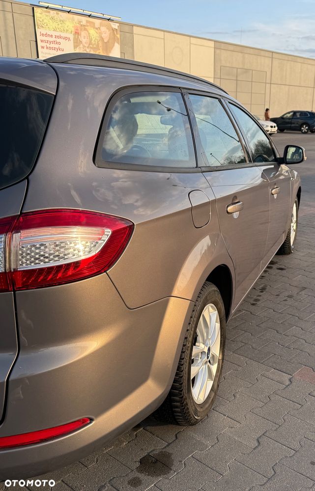 Ford Mondeo 1.6 T Gold X - 9