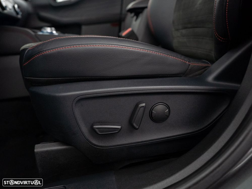 Ford Kuga 2.5 PHEV ST-Line X - 21