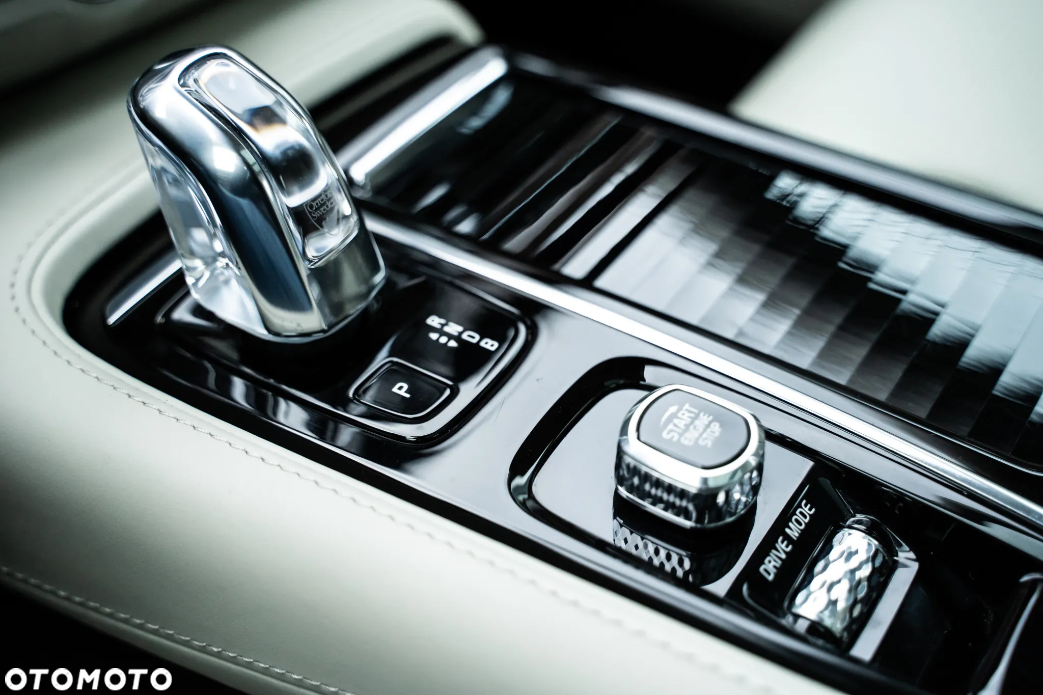 Volvo S90 T8 AWD Plug-In Hybrid Inscription - 14