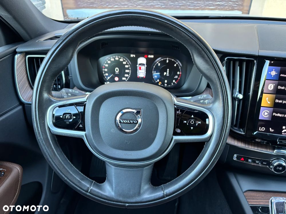Volvo XC 60 B4 D Inscription - 18