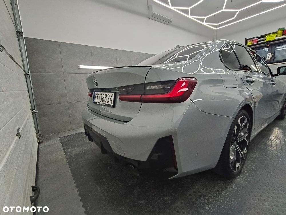 BMW Seria 3 330i xDrive M Sport - 4