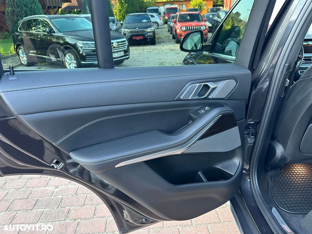 BMW X5 xDrive40i - 17