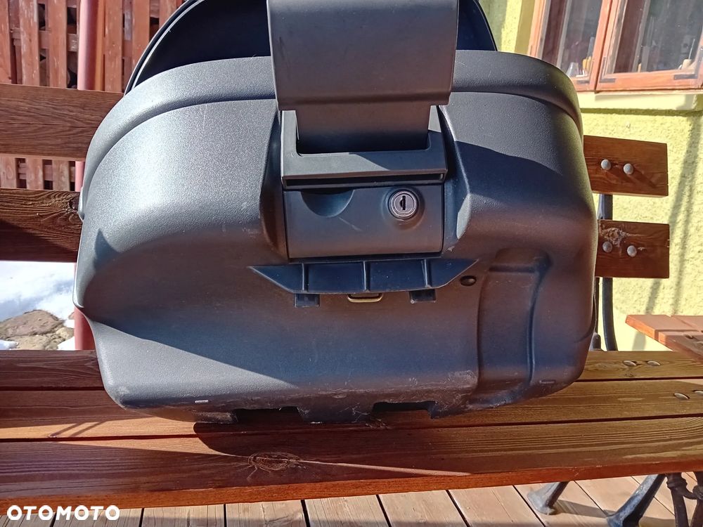 Sprzedam kpl. kufrów wraz z stelażami Honda Varadero 1000 rok 1999 - 7