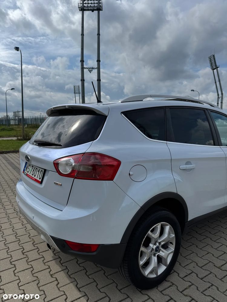 Ford Kuga 2.0 TDCi Titanium - 8