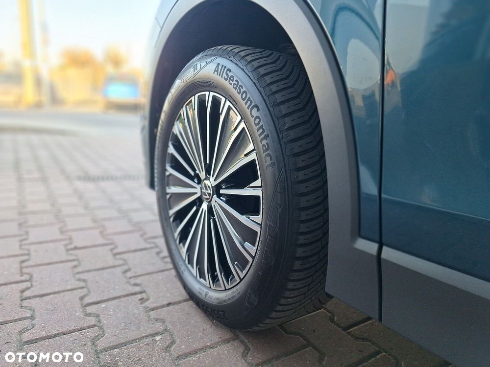 Volkswagen Tiguan - 11