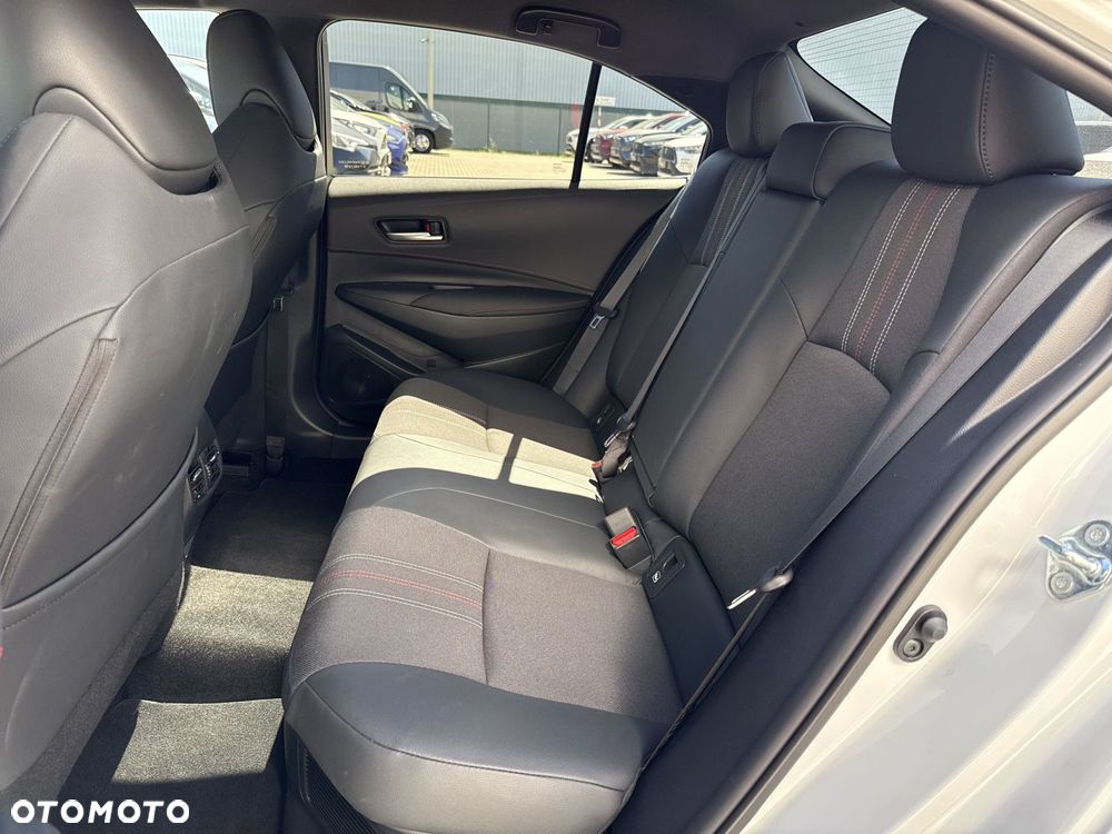 Toyota Corolla 1.8 Hybrid GR Sport - 12