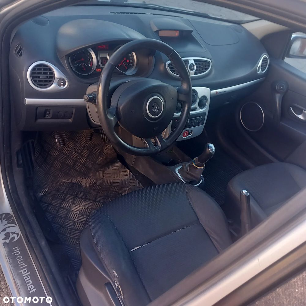 Renault Clio Grandtour 1.2 16V 75 Dynamique - 11