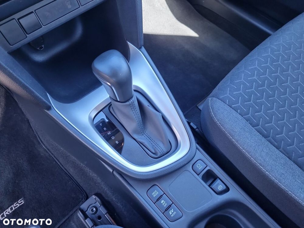 Toyota Yaris Cross Hybrid 1.5 Comfort - 20