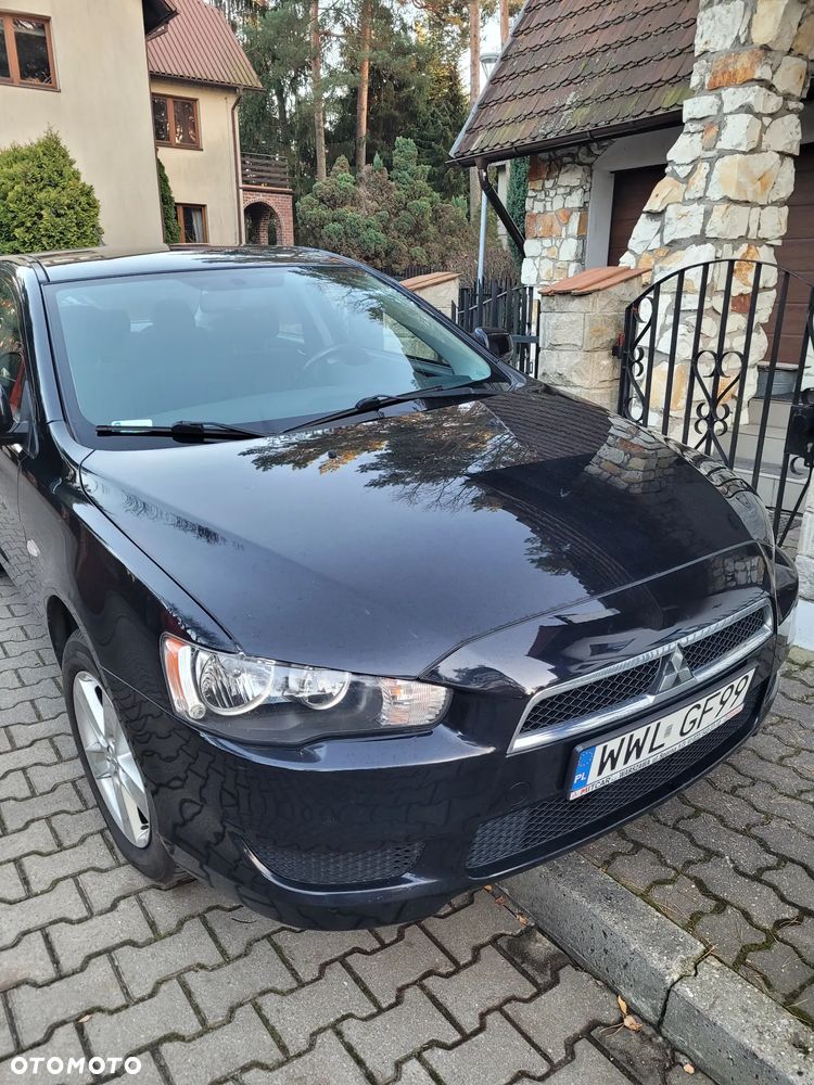 Mitsubishi Lancer 1.5 Invite - 1