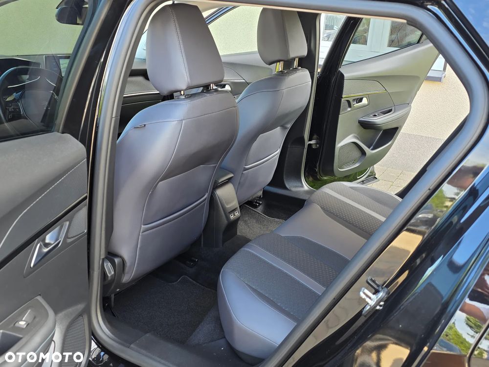 Peugeot 2008 1.5 BlueHDi Allure Pack S&S EAT8 - 24