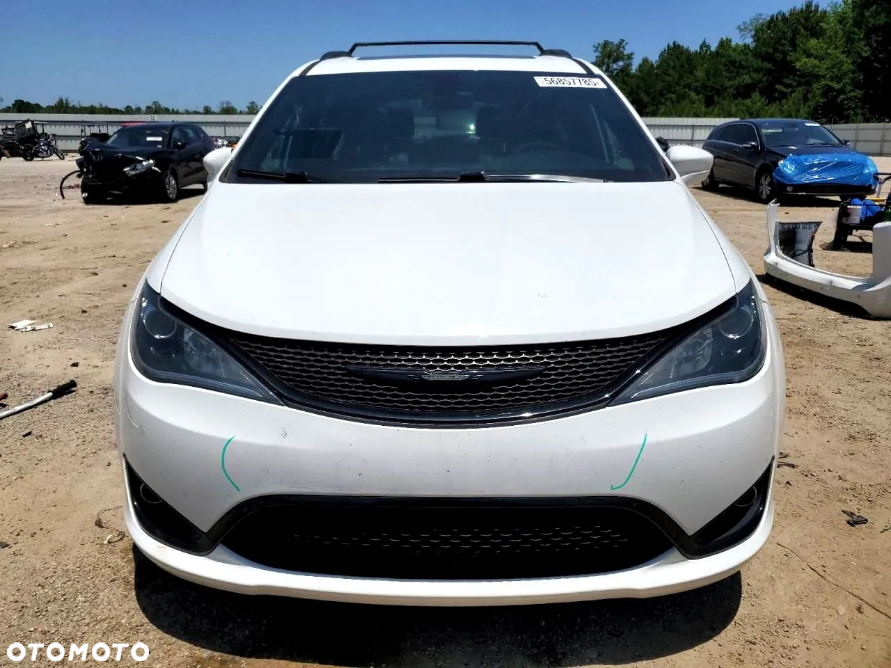 Chrysler Pacifica - 6