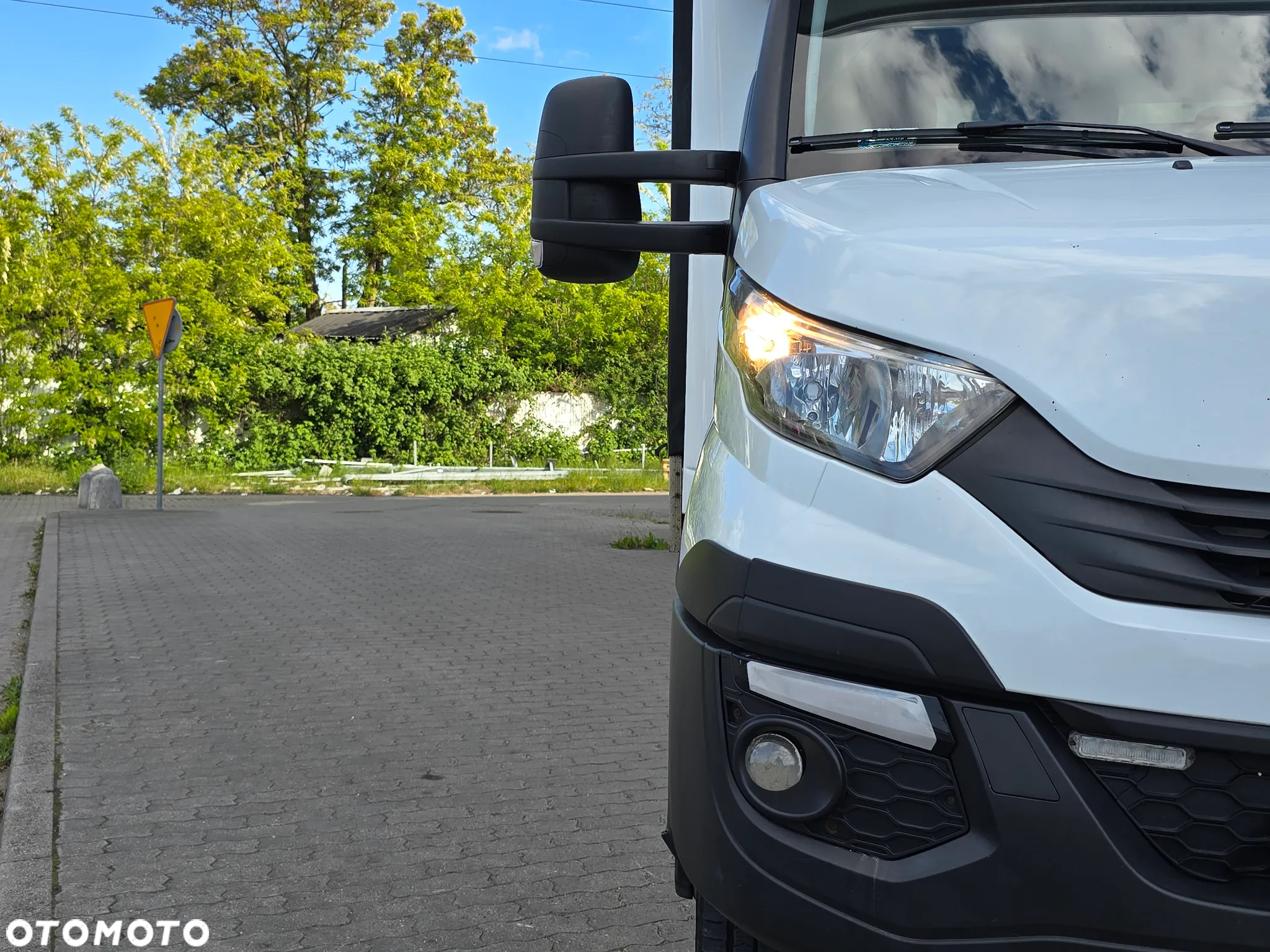 Iveco 50C/35 180KM - 24