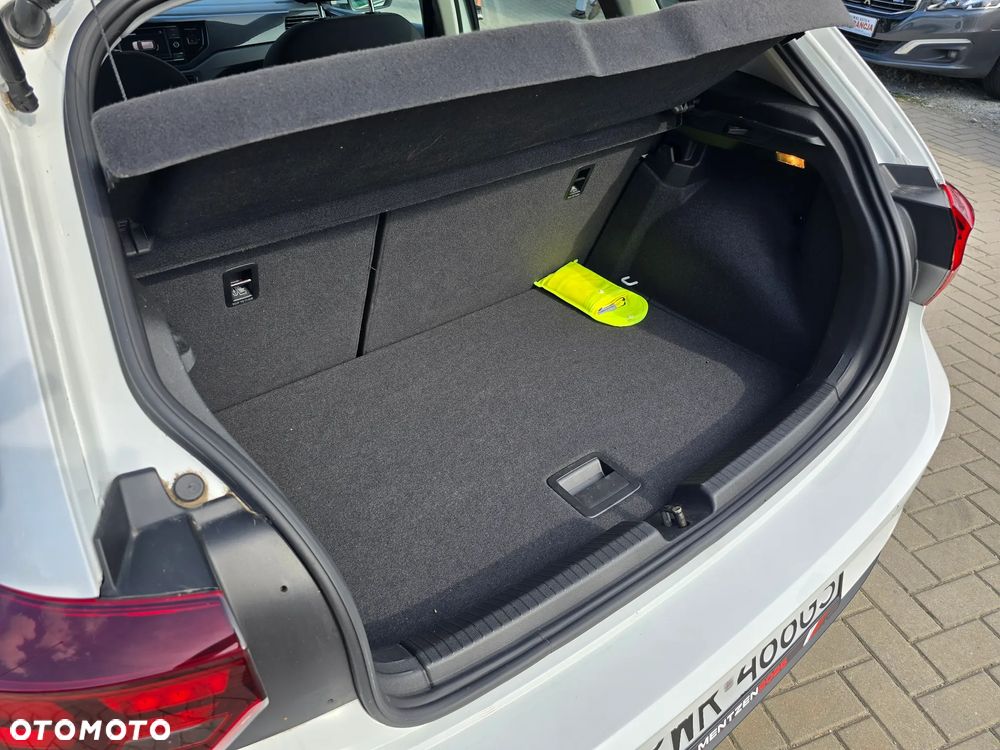 Volkswagen Polo - 18