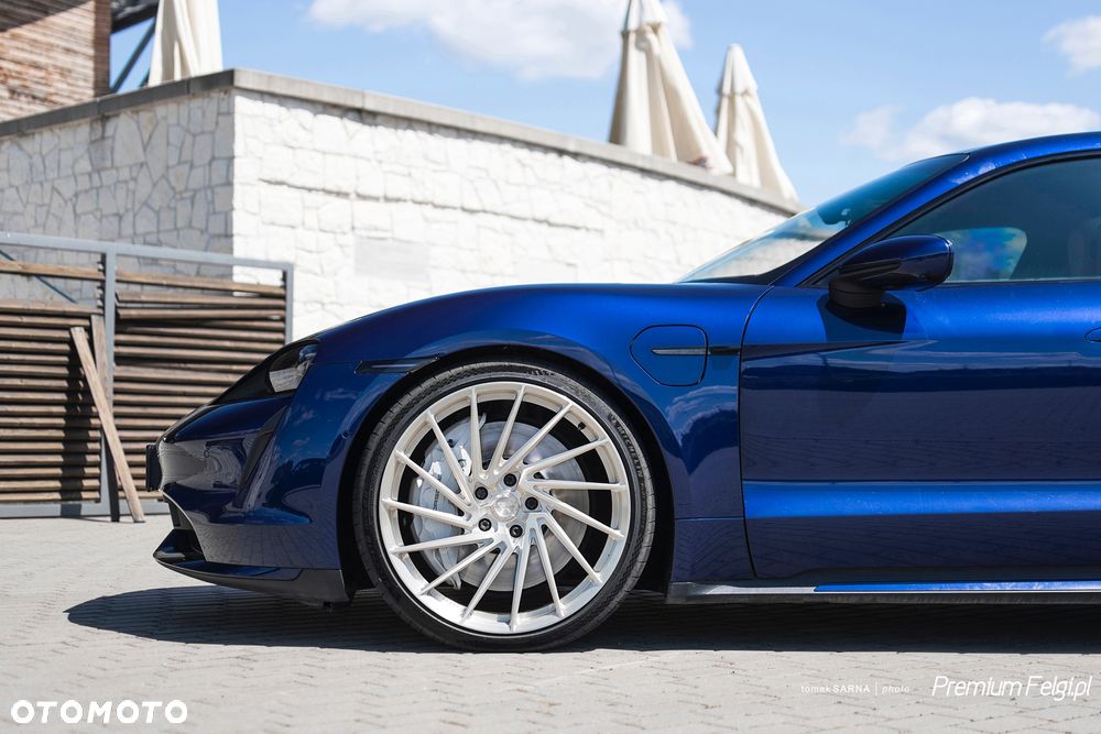Porsche Taycan 22-calowe felgi Turismo RST  + opony letnie Michelin PS4 - 5