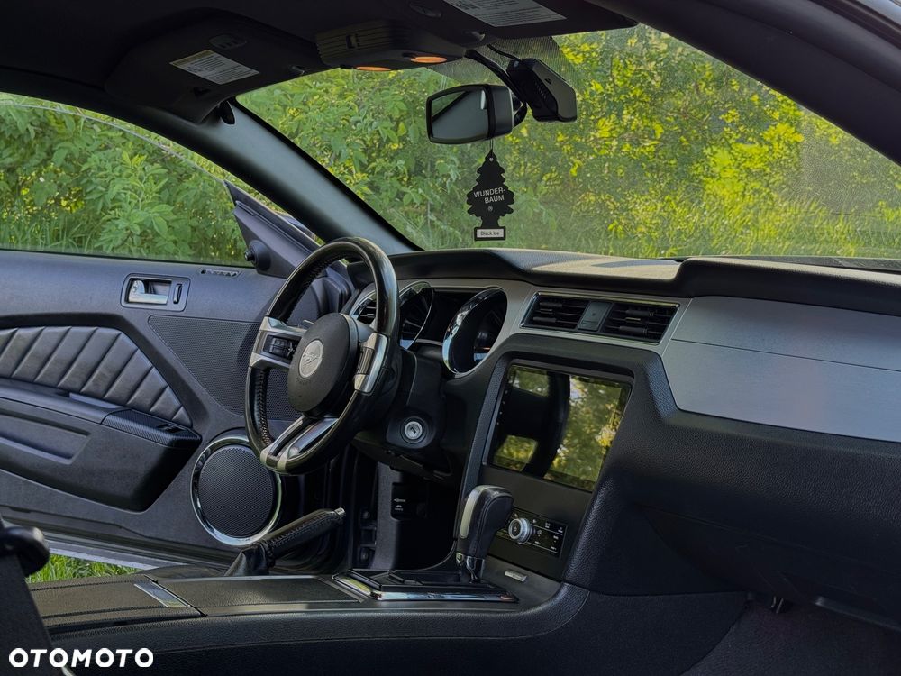 Ford Mustang 3.7 V6 Premium - 5