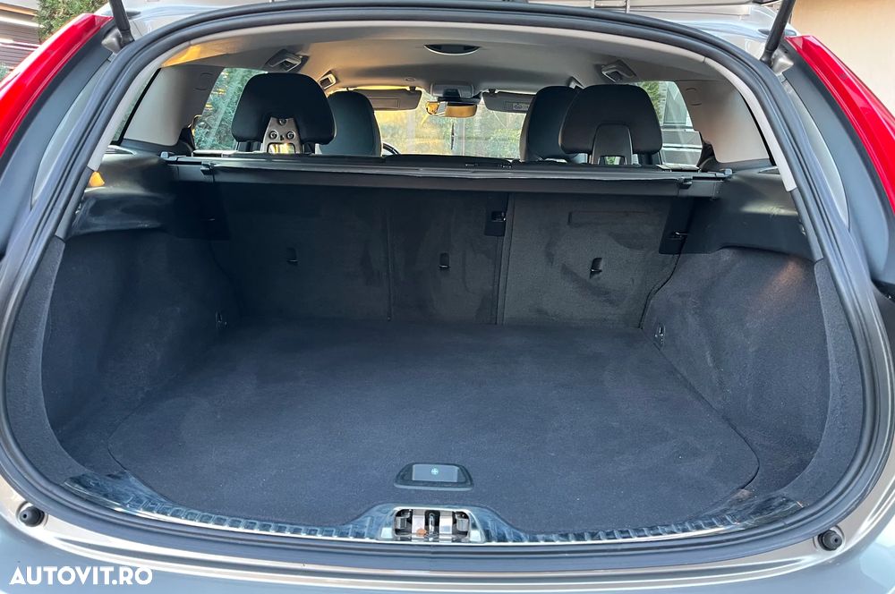 Volvo V60 D2 Momentum - 5