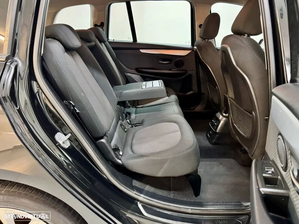 BMW 218 Gran Tourer d Sport Line - 45
